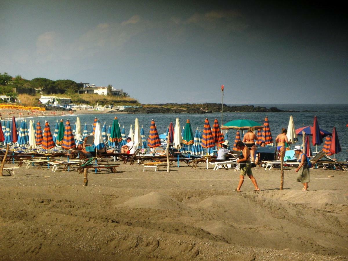 Pietre Nere Apart otel Giardini Naxos Dış mekan fotoğraf